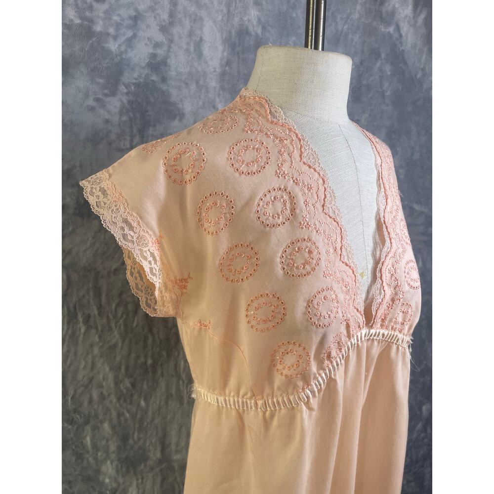 Vintage 60s 70s peach embroidered cotton nightgown robe peignoir lace babydoll‎ - Picture 5 of 9